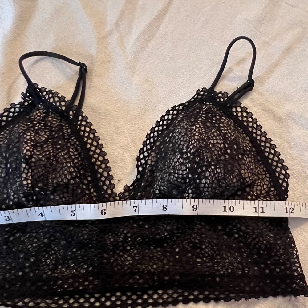 Victoria’s Secret all over crochet sexy black bracelet/ crop top. Size XS. - Picture 7 of 8
